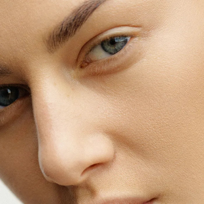 Puder do twarzy Hedonista – wygładzenie skóry i naturalny efekt matowego wykończenia